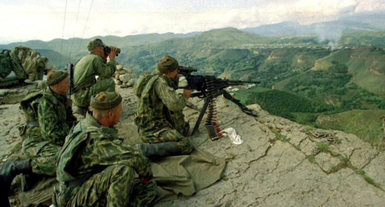 Вторжение боевиков в Дагестан в 1999 году. Фото: https://derbentmuseum.ru/nauchnaya-deyatelnost/vtorzheniya-boevikov-v-dagestan-v-1999-godu/